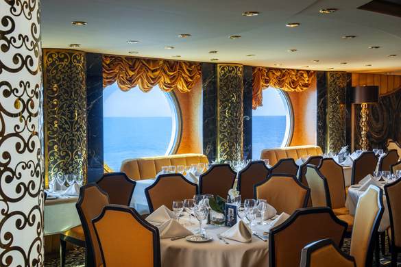 MSC Cruises MSC Fantasia Il Cerchio d'Oro Restaurant - Credit - Ivan Sarfatti - MSC Rights 1.jpg